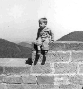 billfikesjr-germanCastle3